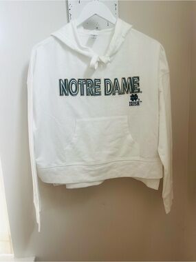 NOTRE DAME WHITE HOODIE; Women’s size Medium.  Brand new with tags!